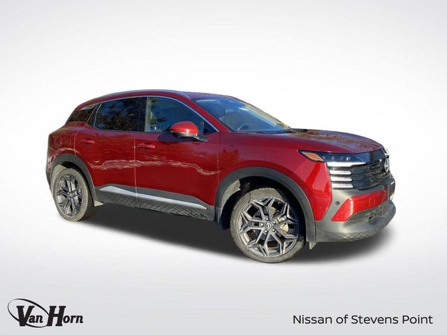 2025 Nissan Kicks SR AWD's photo