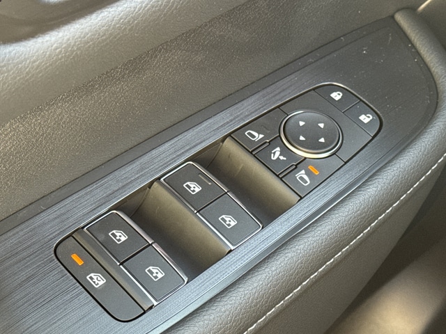 2026 Nissan Armada Platinum - Photo 30