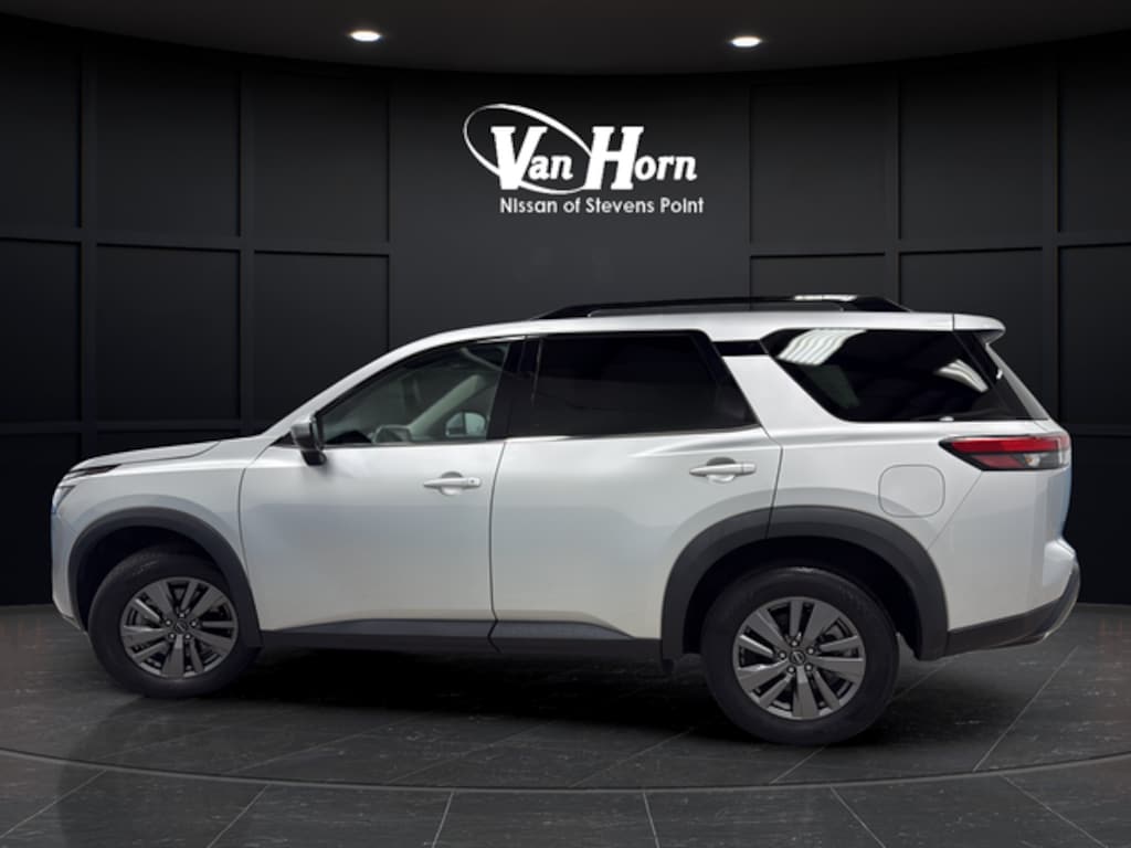 Used 2025 Nissan Pathfinder SV SUV