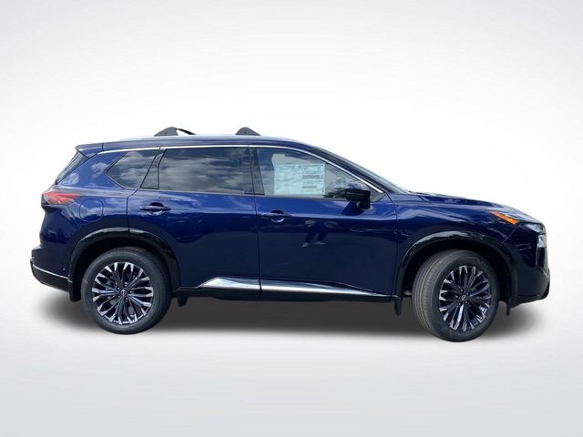 2026 Nissan Rogue Platinum photo 2