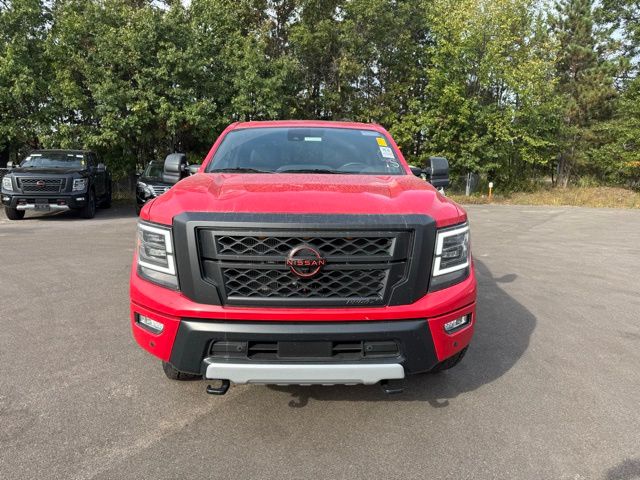 2024 Nissan Titan PRO-4X photo 2