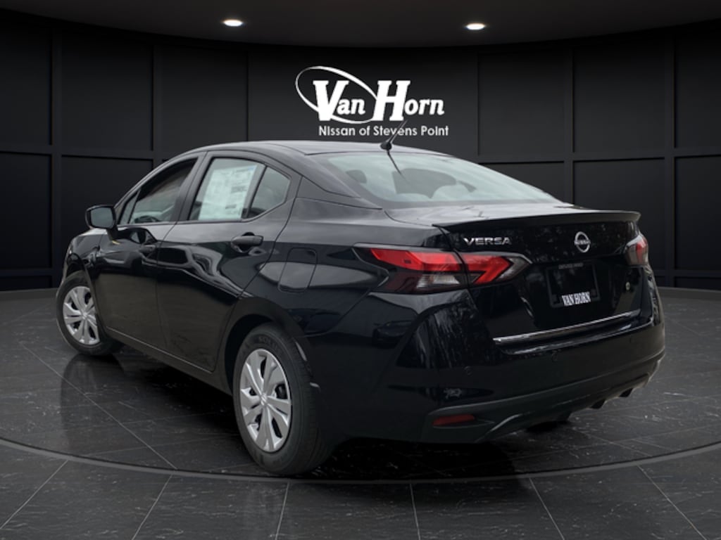 New 2025 Nissan Versa 1.6 S Sedan