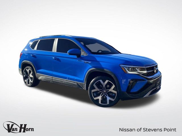 2022 Volkswagen Taos SEL's photo