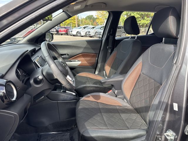 2020 Nissan Kicks SR photo 4