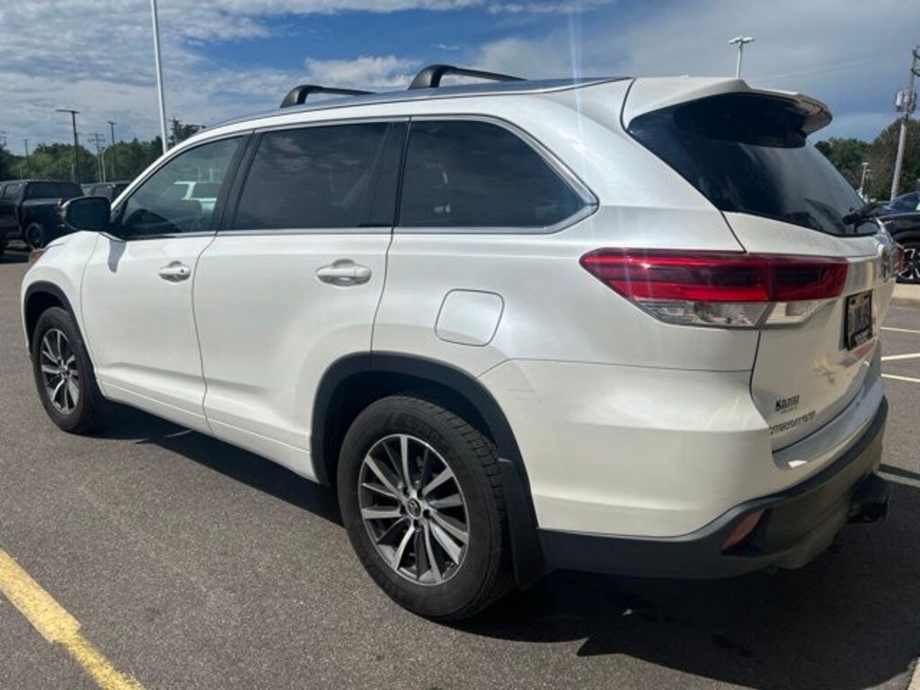 Used 2018 Toyota Highlander XLE SUV