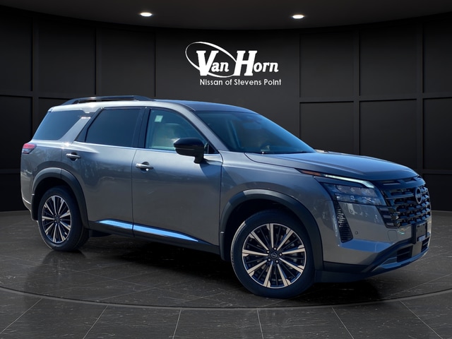 2026 Nissan Pathfinder Platinum 4WD's photo