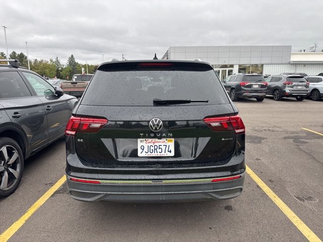 2023 Volkswagen Tiguan SE photo 2