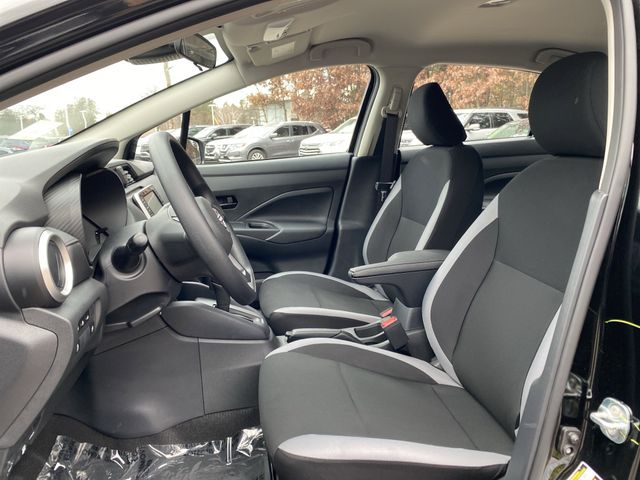 2025 Nissan Versa 1.6 S photo 4