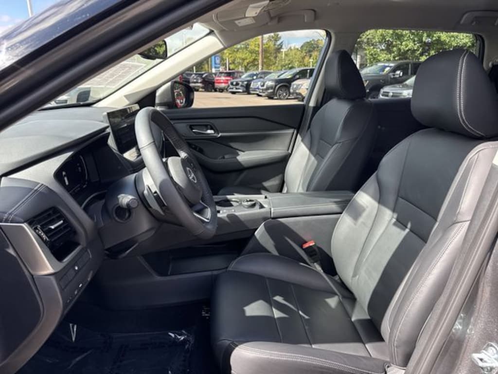 Used 2024 Nissan Rogue SL SUV