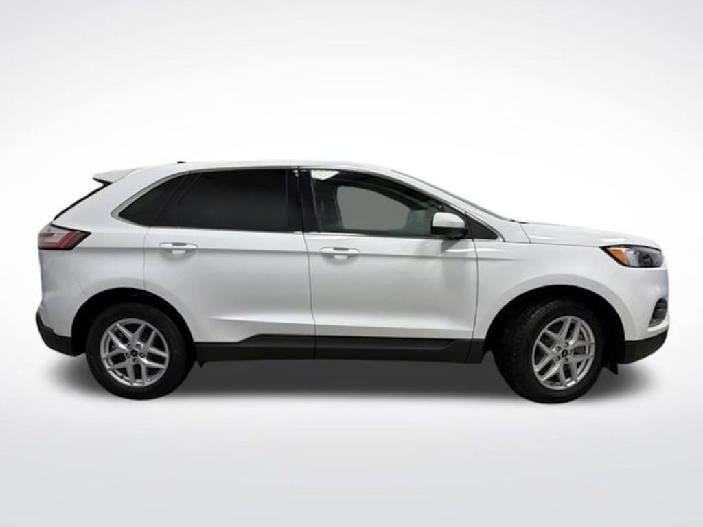 Used 2024 Ford Edge SEL SUV