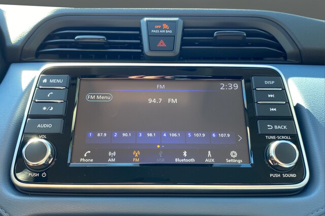 2025 Nissan Versa Sedan SV - Photo 15