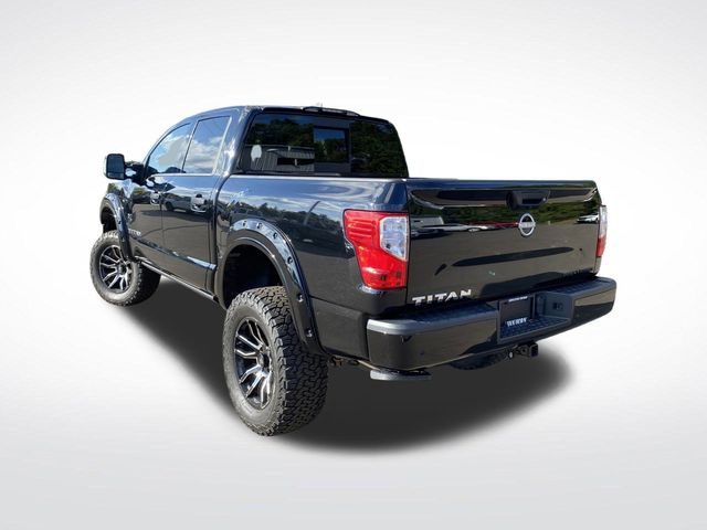 2023 Nissan Titan SV photo 2