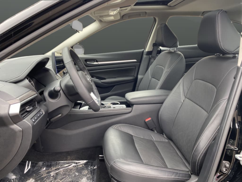 Used 2024 Nissan Altima 2.5 SL Sedan