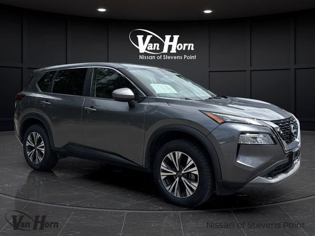 2023 Nissan Rogue SV's photo