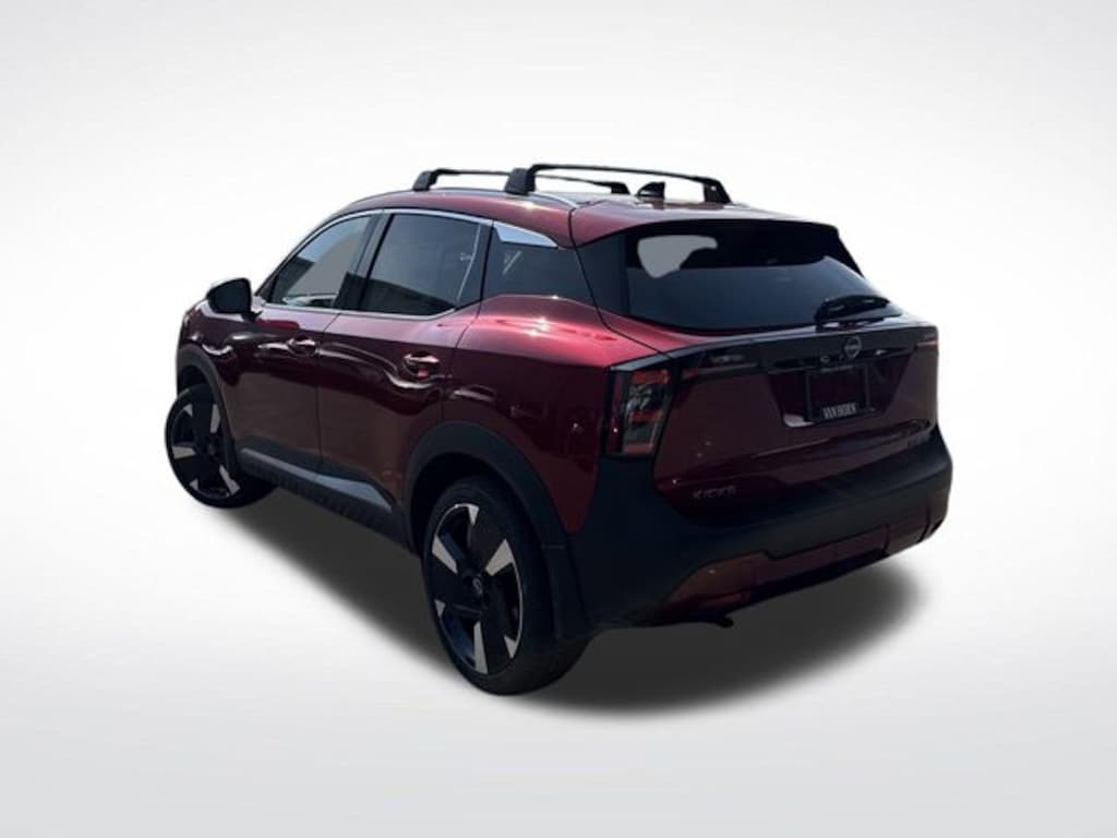 New 2026 Nissan Kicks SR