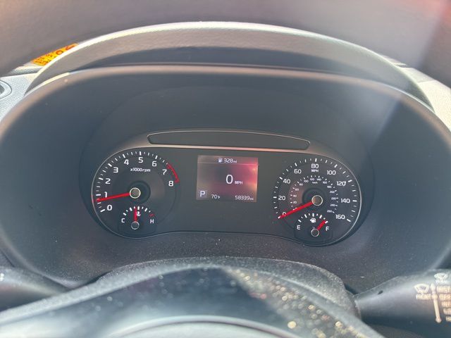 2020 Kia Soul LX photo 3