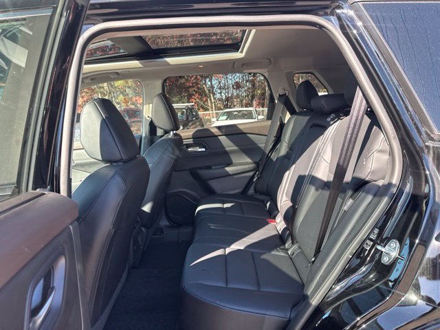 Used 2023 Nissan Rogue SV SUV