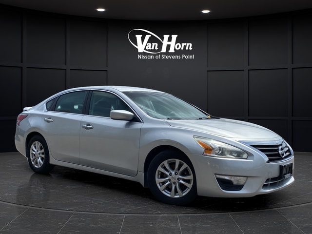 2015 Nissan Altima 2.5 S's photo