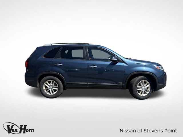 Used 2015 Kia Sorento LX with VIN 5XYKTCA67FG607844 for sale in Stevens Point, WI