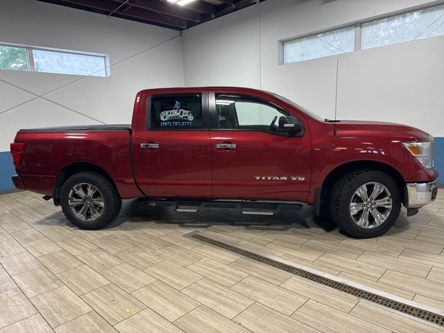 Used 2018 Nissan Titan SV with VIN 1N6AA1E55JN511748 for sale in Stevens Point, WI