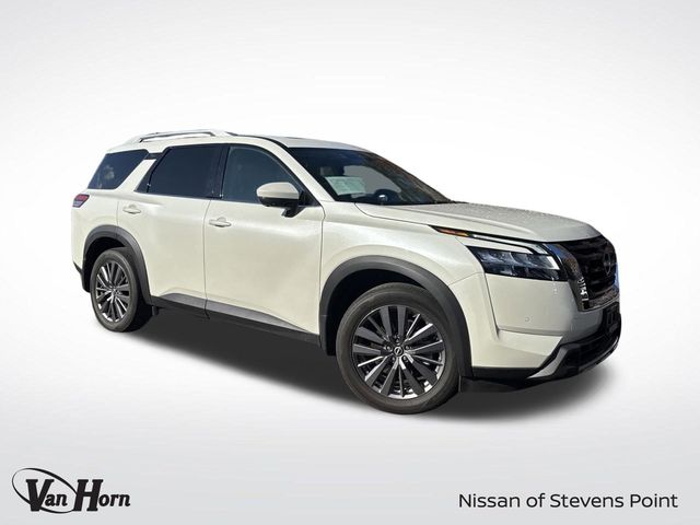 2023 Nissan Pathfinder SL's photo