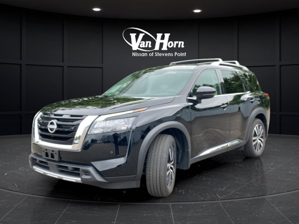 Used 2025 Nissan Pathfinder Platinum SUV