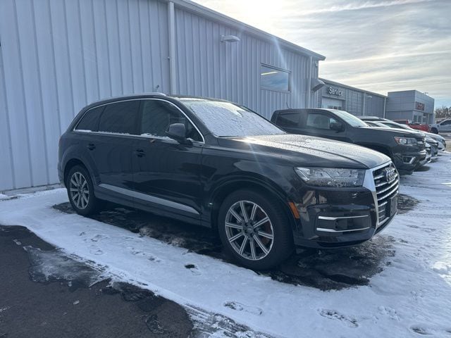 2019 Audi Q7 Prestige's photo