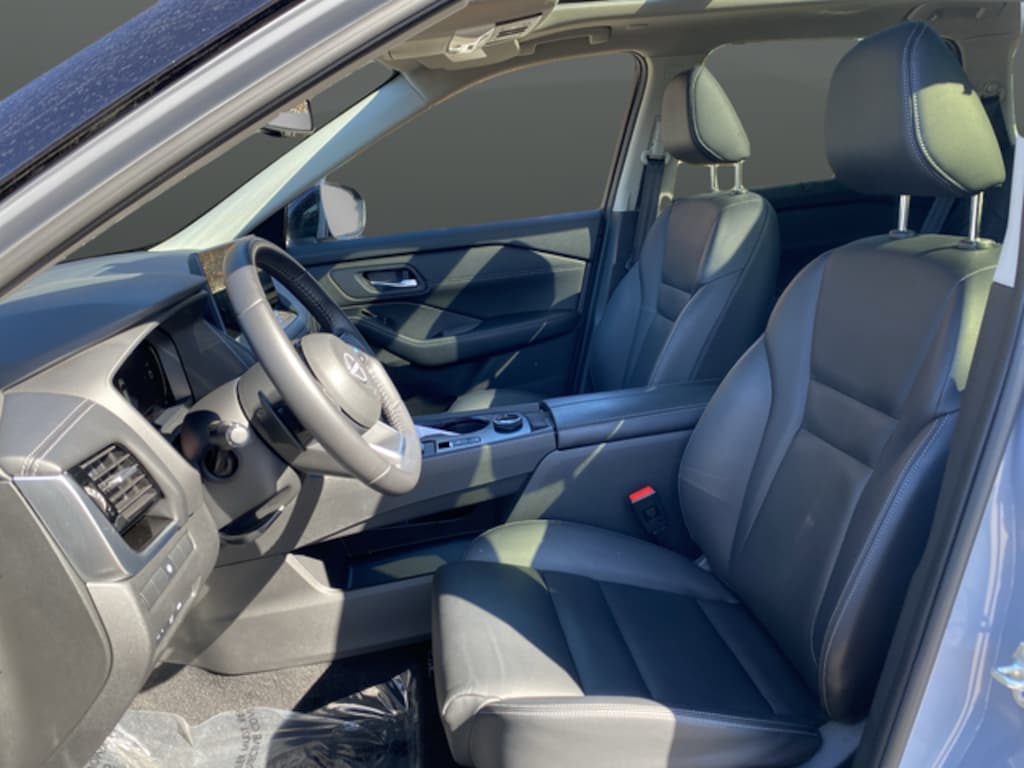 Used 2024 Nissan Rogue SL SUV