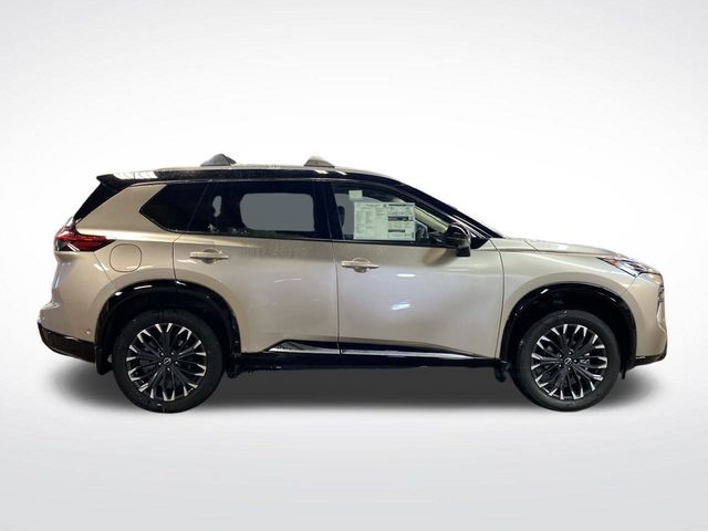 2026 Nissan Rogue Platinum photo 2