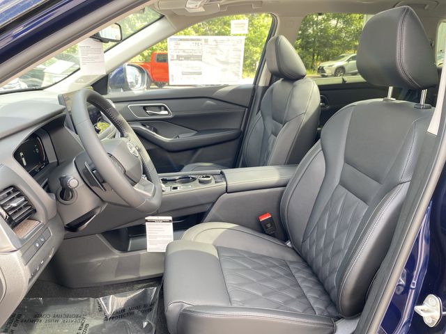 2026 Nissan Rogue Platinum photo 4