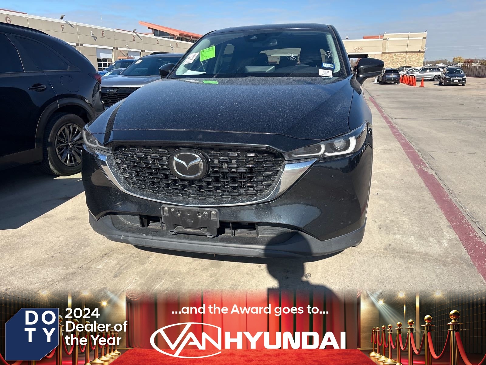 2023 Mazda CX-5 S Premium package's photo