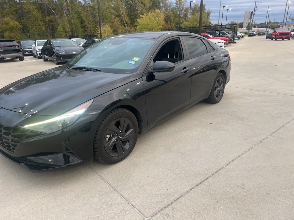 Used 2021 Hyundai Elantra SEL Sedan