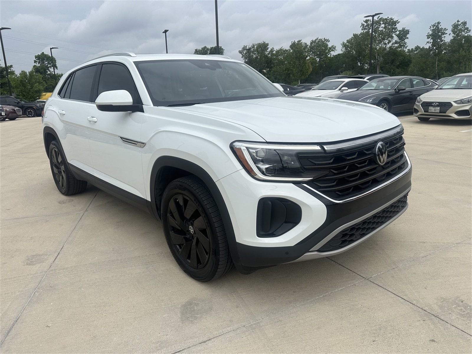 Used 2024 Volkswagen Atlas Cross Sport SE w/Tech with VIN 1V2JE2CA5RC217396 for sale in Carrollton, TX