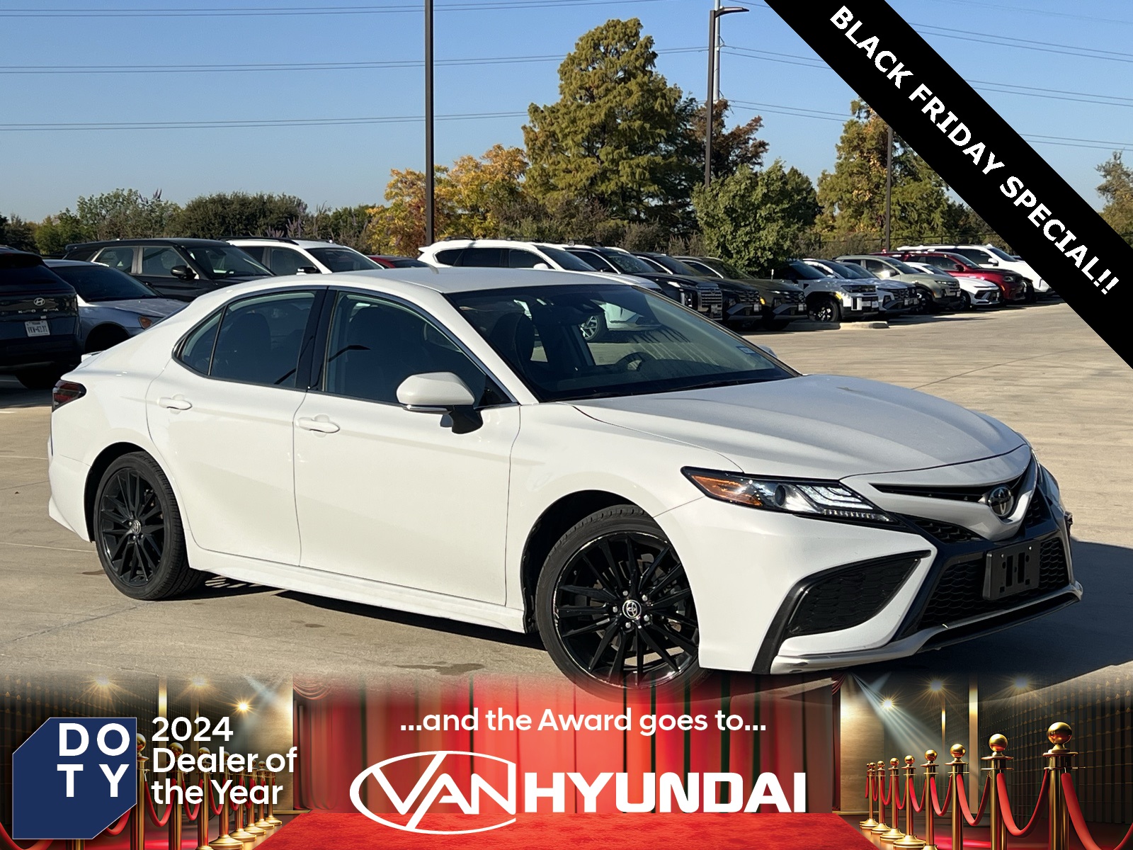 2023 Toyota Camry XSE's photo