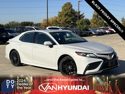 2023 Toyota Camry XSE Sedan