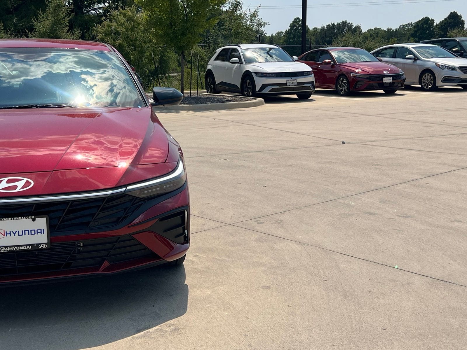 2025 Hyundai Elantra Blue - Photo 3
