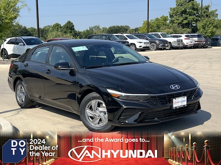 2025 Hyundai Elantra SE Sedan