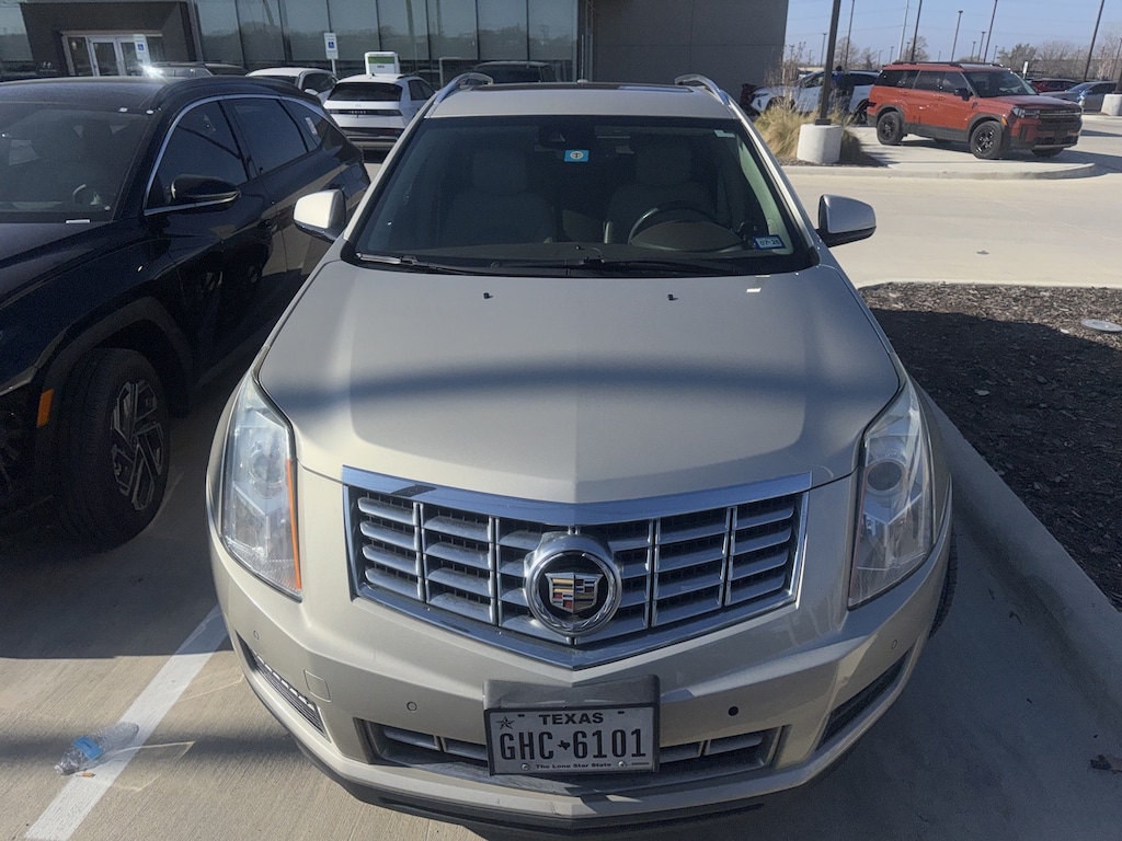 Used 2015 Cadillac SRX Luxury SUV