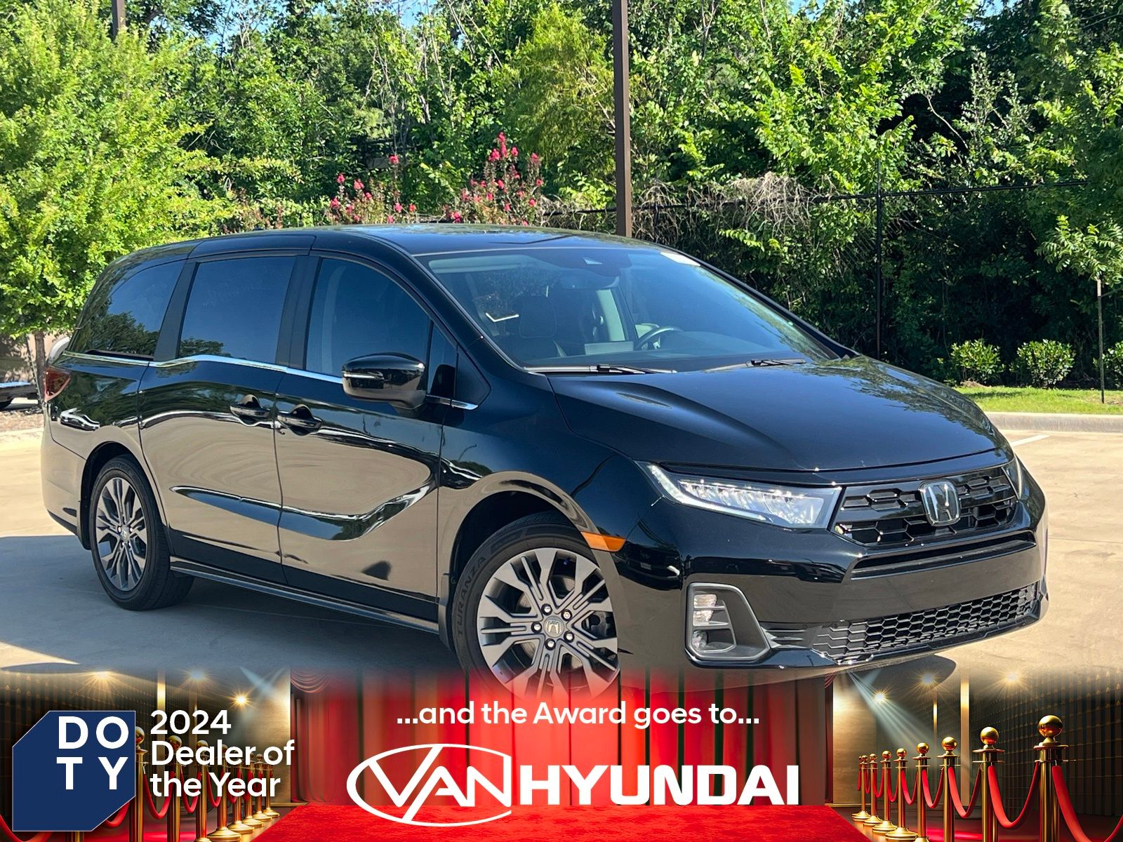 2025 Honda Odyssey Touring's photo