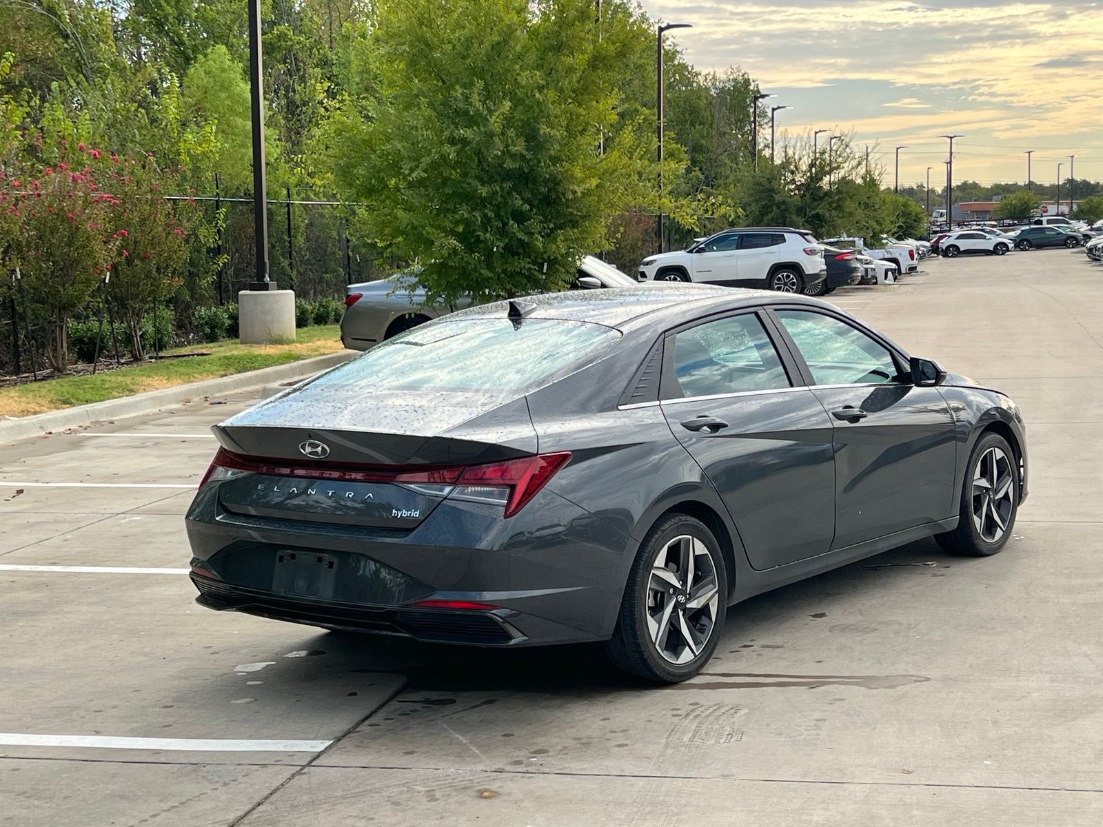 2023 Hyundai Elantra Limited - Photo 11
