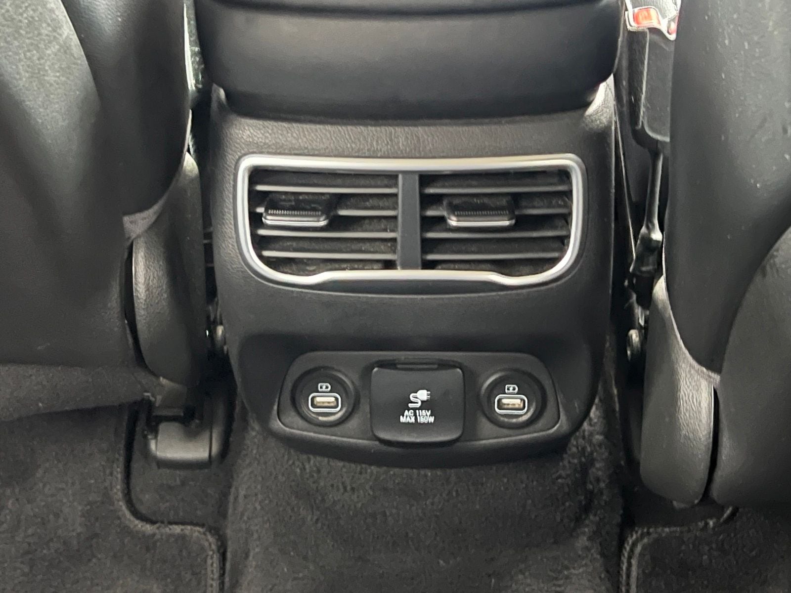 2023 Hyundai Santa Fe Limited - Photo 21