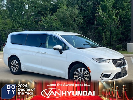 2023 Chrysler Pacifica Hybrid Touring L Minivan/Van