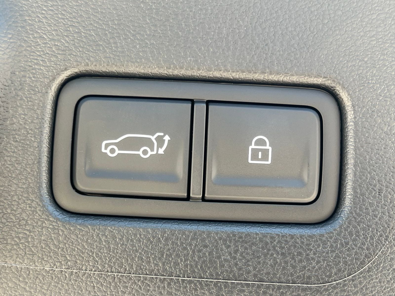 2026 Hyundai Santa Fe SE - Photo 17