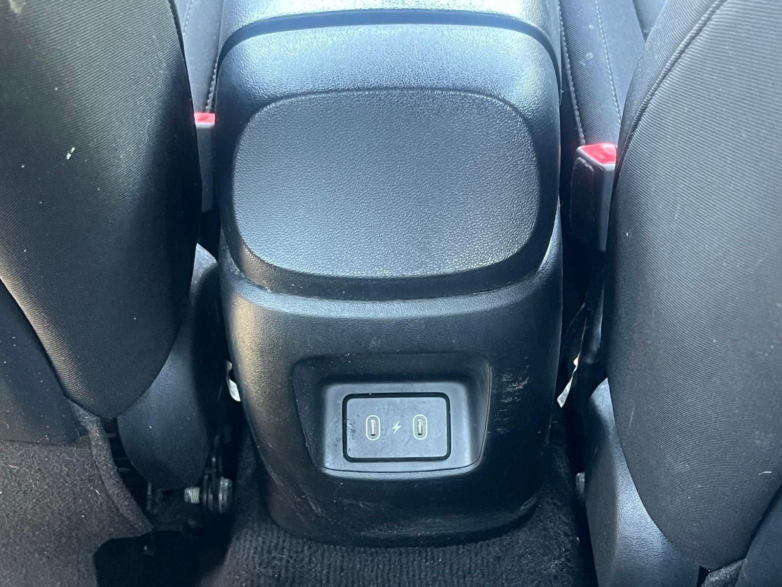 2025 Hyundai Elantra SEL - Photo 17