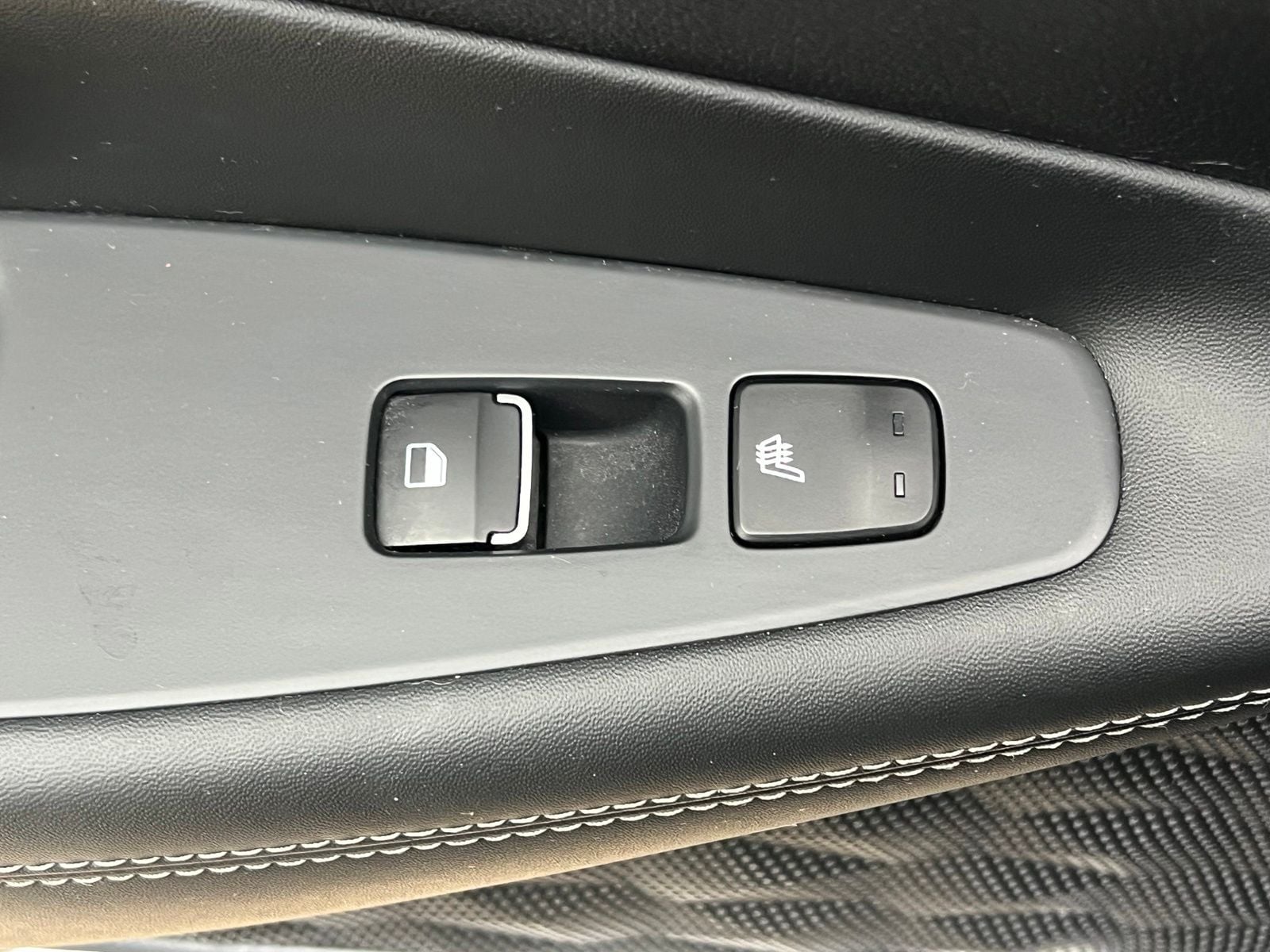 2023 Hyundai Santa Fe Limited - Photo 20
