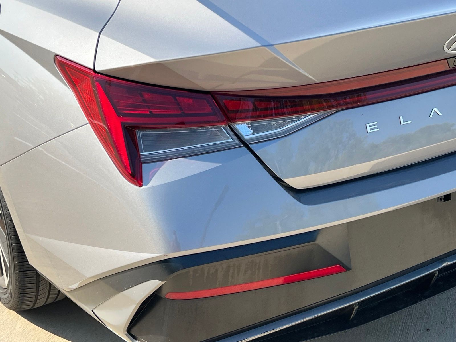 2025 Hyundai Elantra SEL - Photo 13