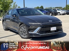 2025 Hyundai Sonata Hybrid SEL Sedan