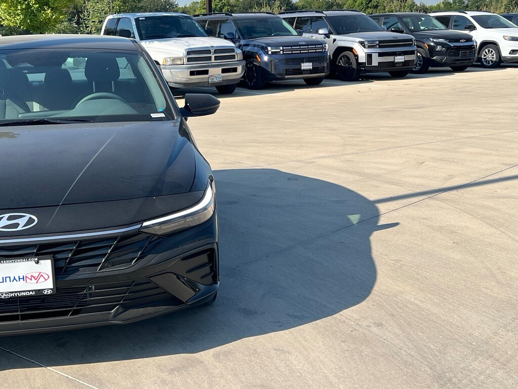 New 2025 Hyundai Elantra Hybrid Blue Sedan