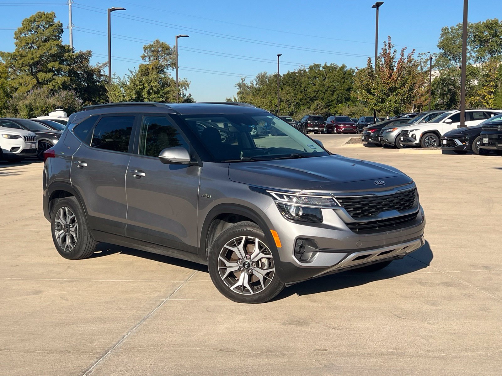 Used 2021 Kia Seltos EX SUV