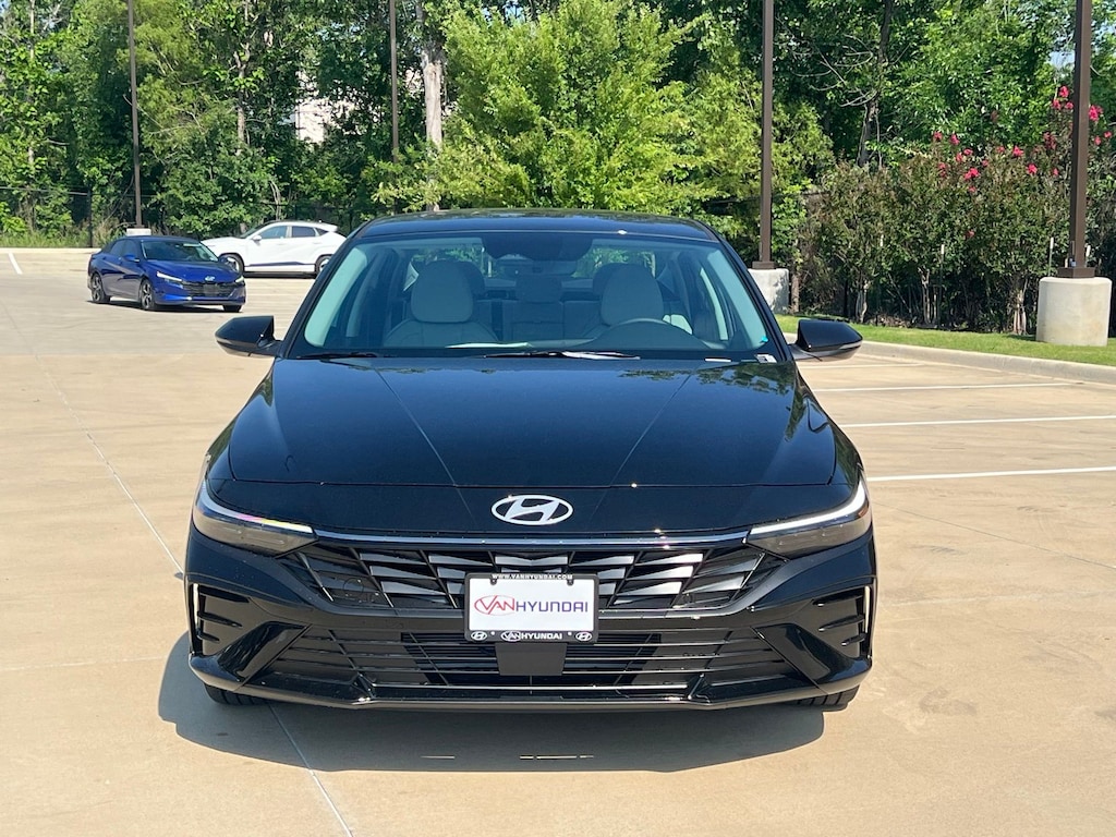 New 2026 Hyundai Elantra Limited Sedan